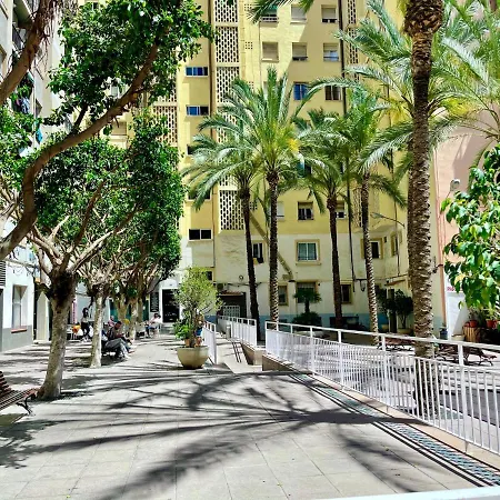 Colibri Comodo, Bonito, Centrico Apartamento *